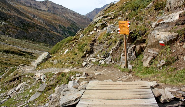 A-1263-Meraner-Hoehenweg-Nord_Wegweiser