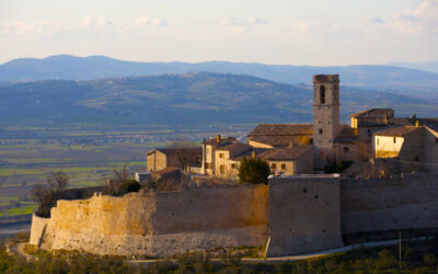 Il borgo fortificato di Campello Sul Clitunno