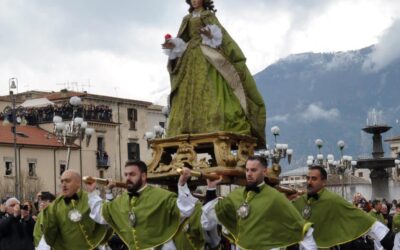 Sulmona (AQ)… la Madonna che scappa… in piazza – 29/31 marzo